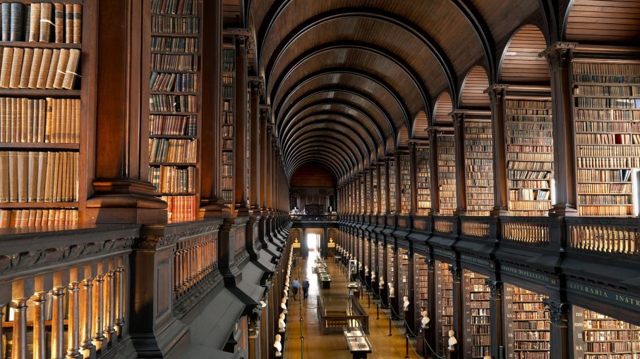 Старая библиотека Тринити-Колледжа в Дублине